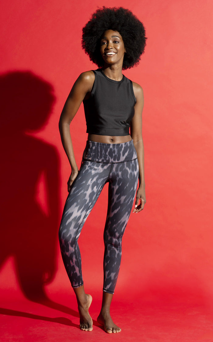 WOMEN'S HIGH RISE LEGGING IN A BEAUTIFUL NEW DARK SKIN LIFESTYLE PRINT. LEGGING INSEAM 26" SOLID BLACK INSIDE